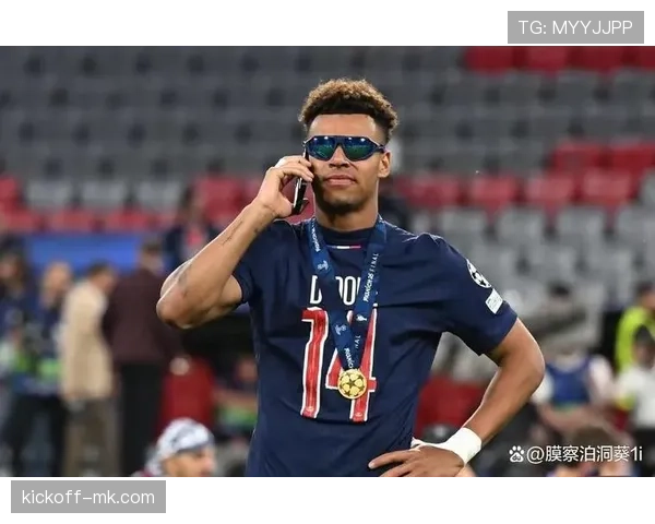 罗马尼亚青年队新星闪耀赛场，未来足坛潜力股引关注