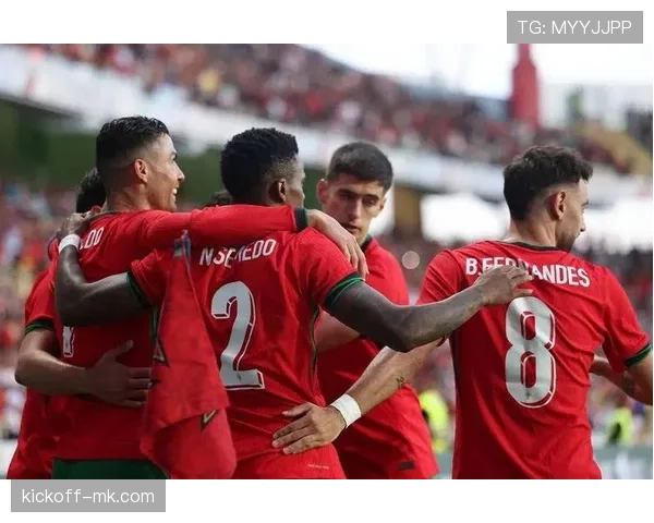 罗德里顺利融入更衣室，球队氛围持续提升表现稳定